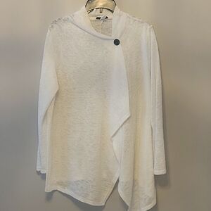 Botanique lightweight asymmetrical cardigan white. Size 1 X